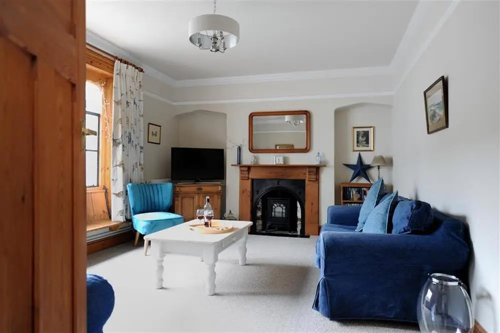 5 Belmont Terrace