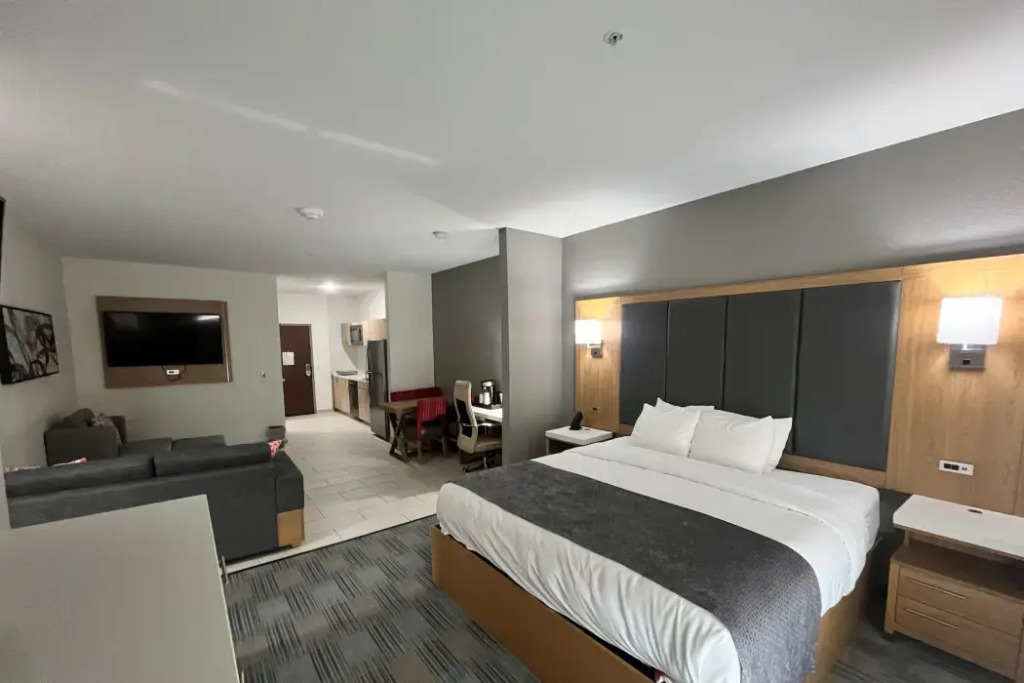 La Quinta Inn & Suites by Wyndham Coralville Iowa City
