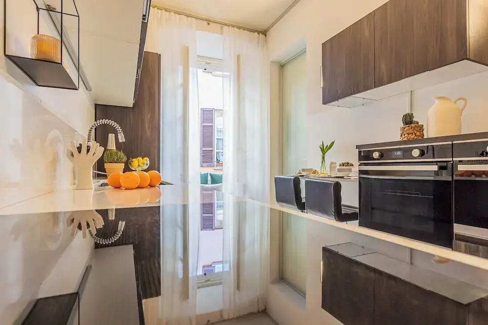 Rovelli 41 by Rent all Como