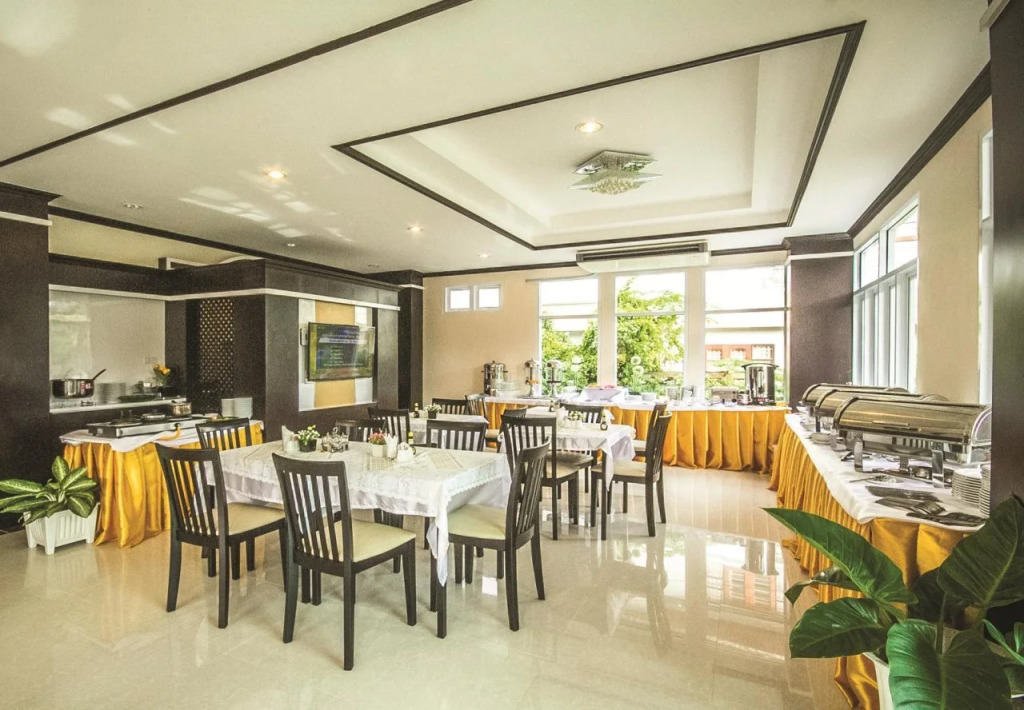 Excella Hotel