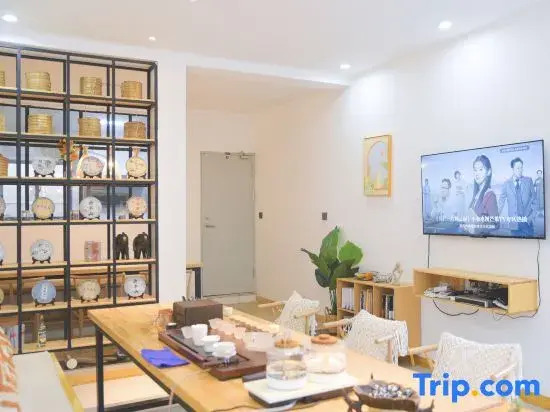 Sanxun Ancient City Panorama Homestay (Lijiang Ancient City Waterwheel Branch)