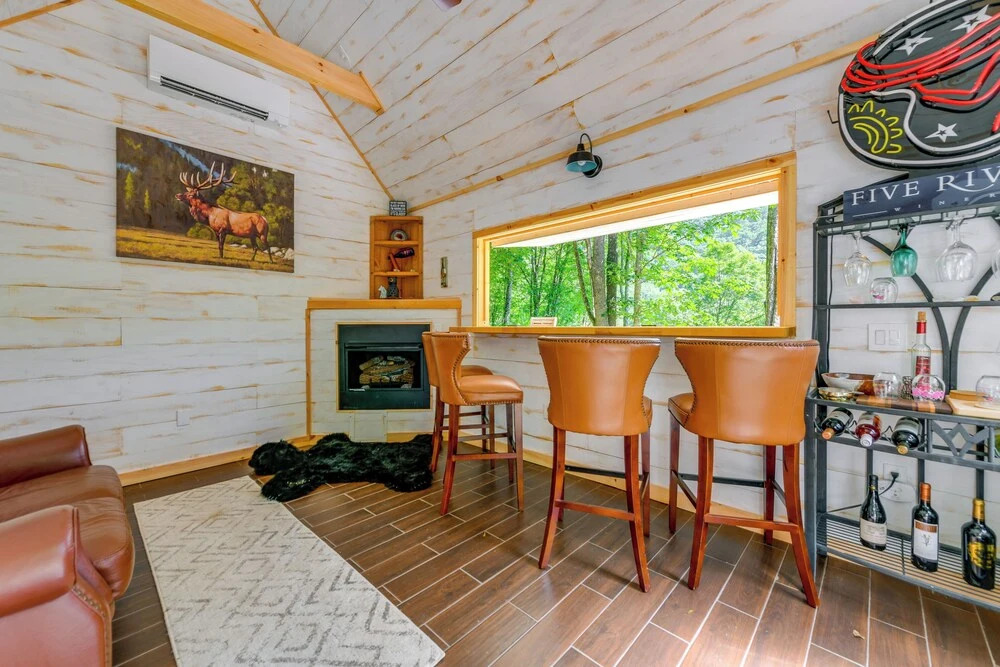 Pet-friendly Home w/ Deck + Mountain Views!