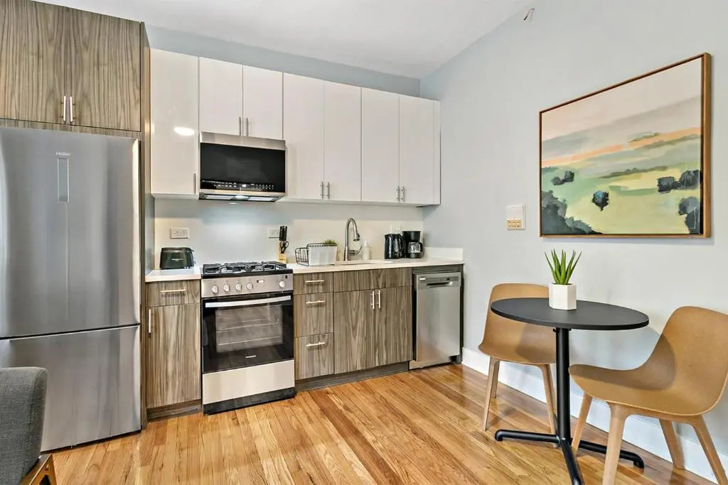 Comfy 1BR walk to Wellington 20min to Downtown