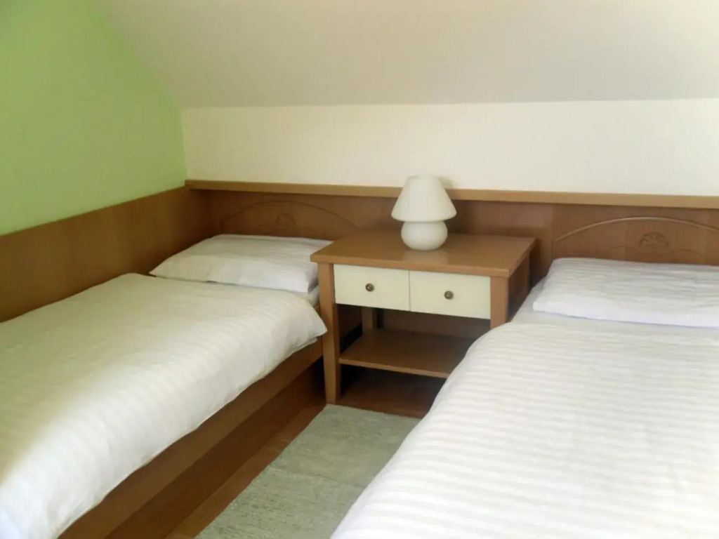 Apartmaji Hribar PrOstank