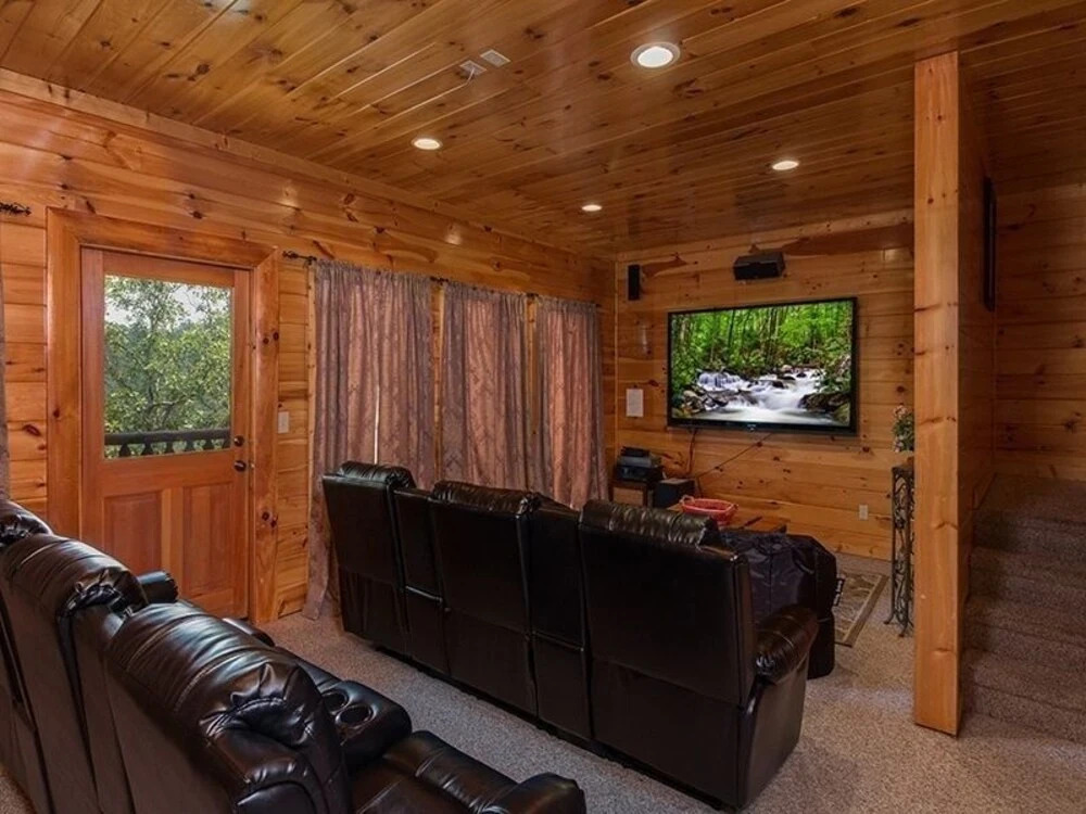 Splash Country 4 Bedrooms 4 Bathrooms Cabin