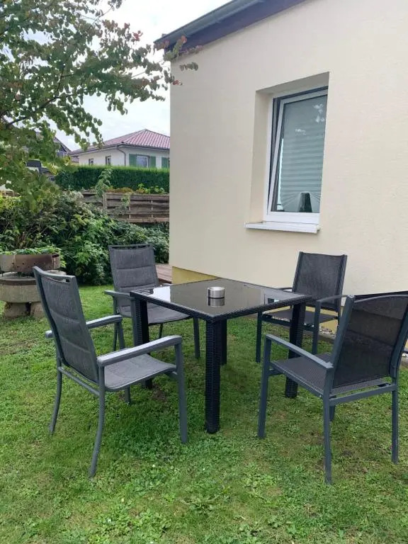 Oase im Südosten - wunderschöne Apartments für 4 Personen mit Terrasse & Stellplatz