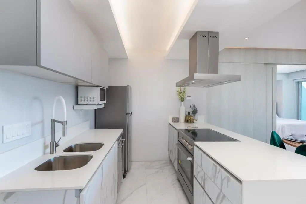 Marina Nautico 9 Luxury & Great Rooftop Pool View by Kivoya