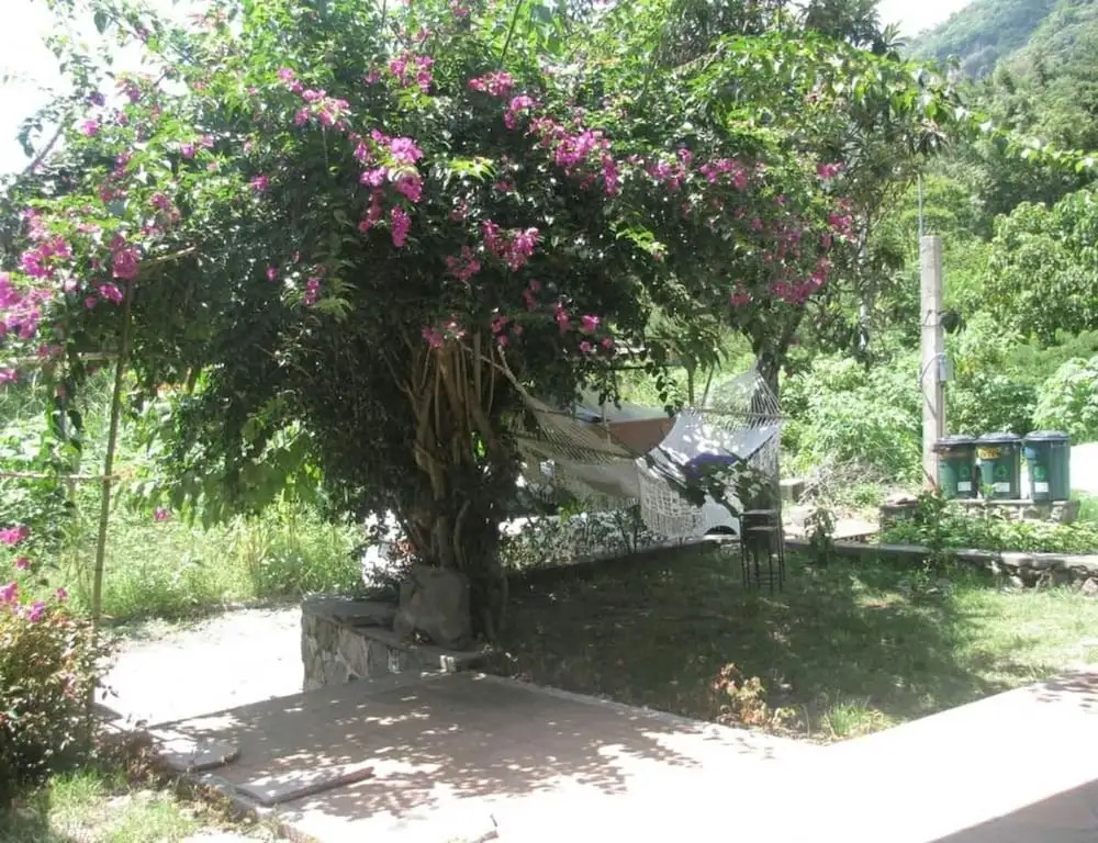 Casa Buen Aventura, Panajachel, Solola, Guatemala - Casa de Campo Familiar