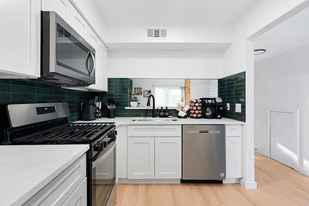 Trendy 3 Bedroom Oasis in Central Austin