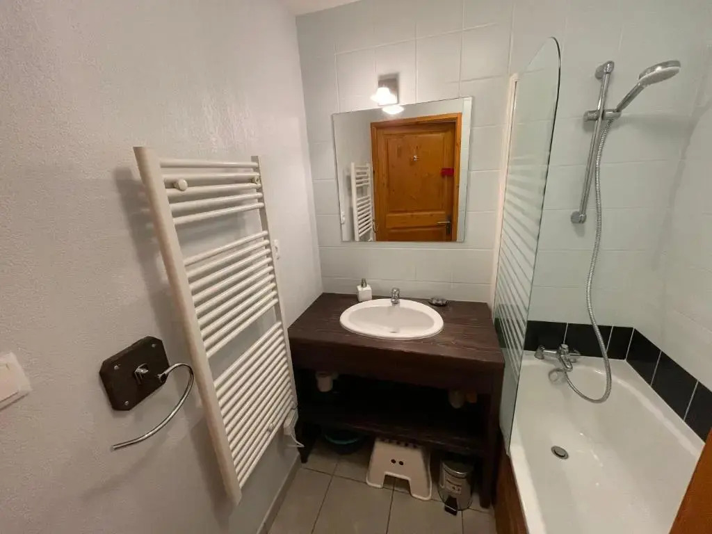 Apartamento 3 habitaciones con parking y piscina