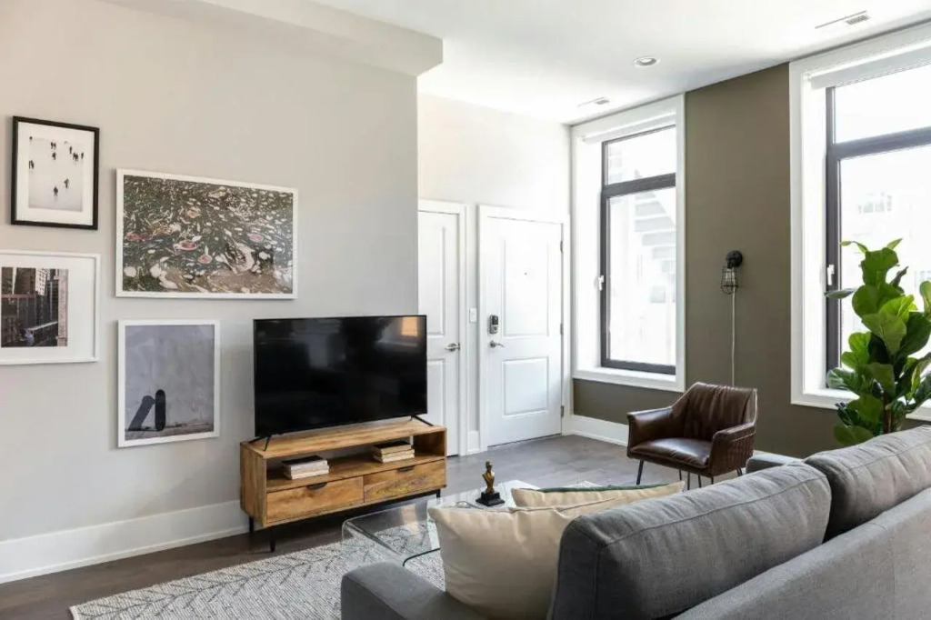 Sonder — Greektown Suites