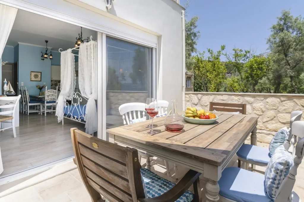 Agnadi Suites