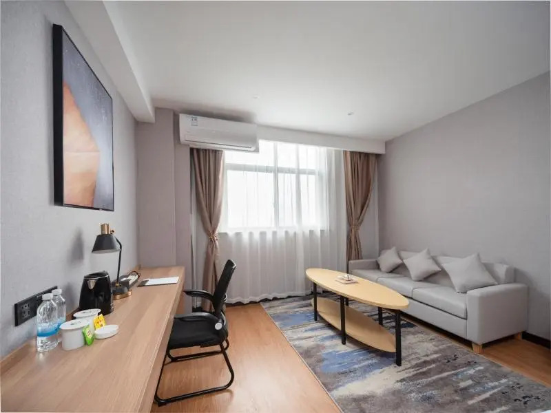 Greentree Inn Danyang Zhongbei University High-spe