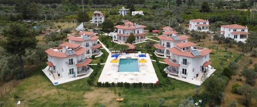 Ayakli Gol Evleri