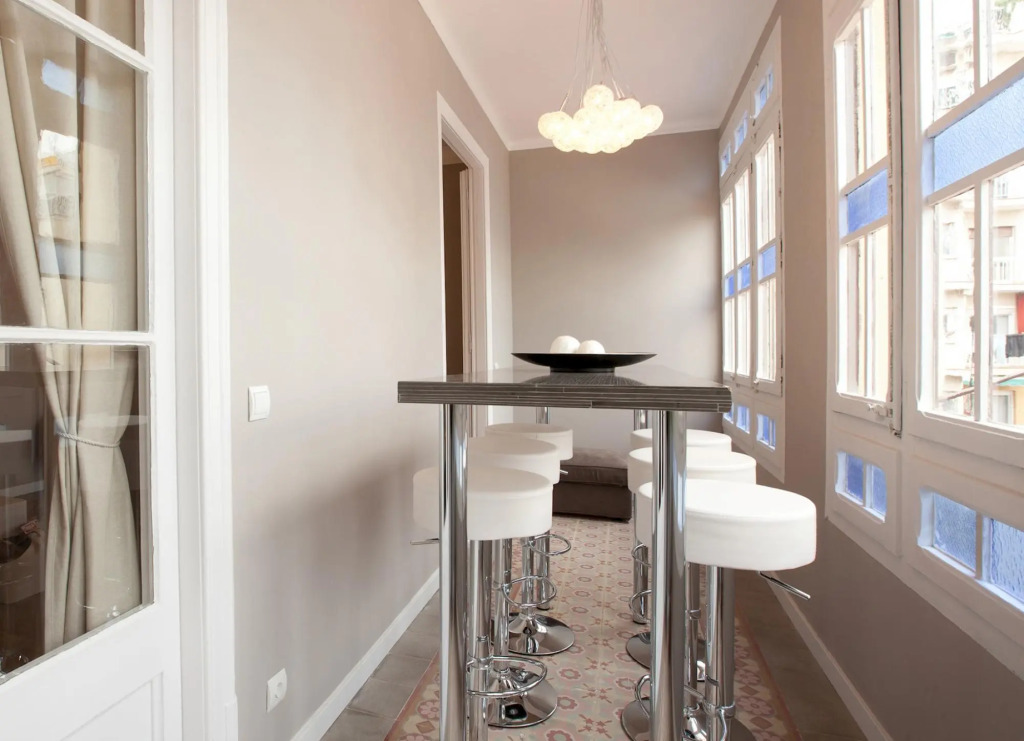 SOFIA 2 · Sofia's Gallery · Charming apartment in a real Barcelona surrounding