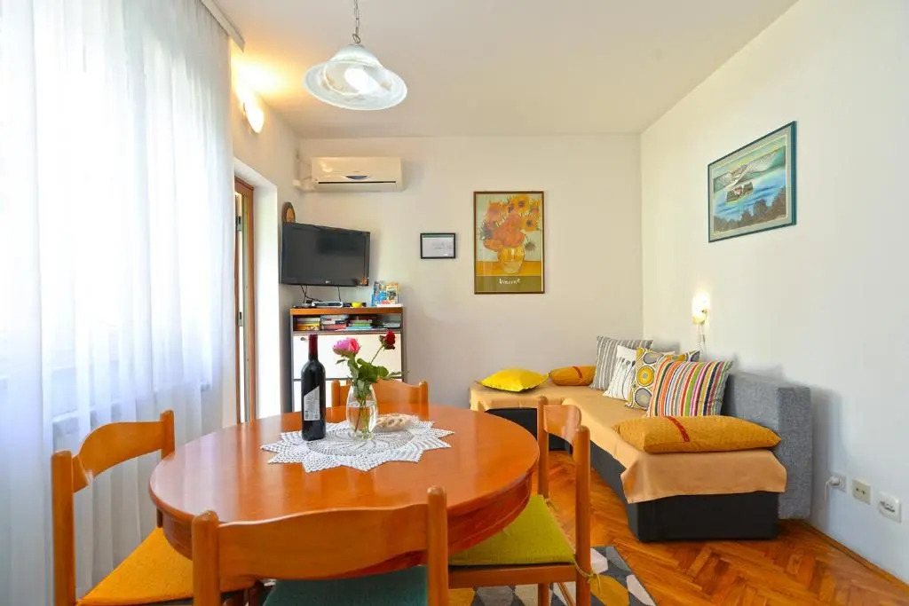 Apartments Marko 1377