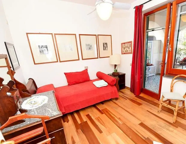 GOCCE VILLAS - Sunshine Villa