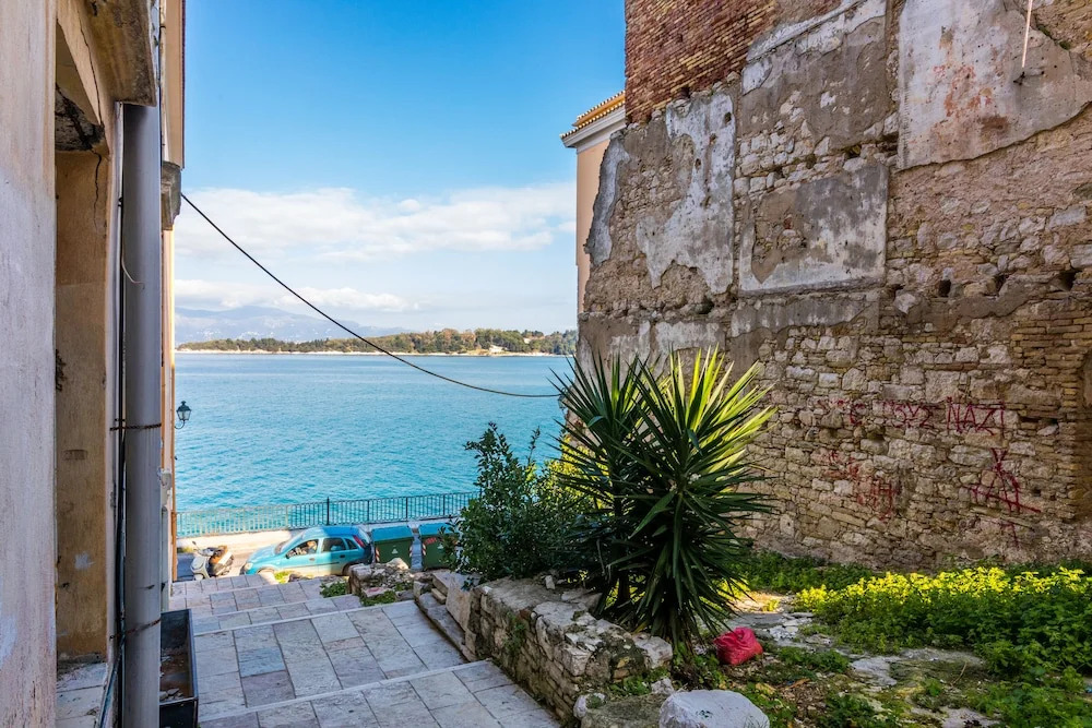 Calypso Apartment by Konnect, Corfu Old Town