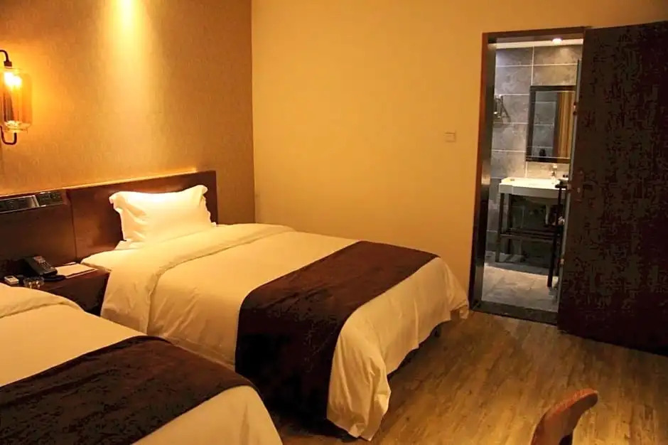 Caijing Hotel (Guangzhou Panyu Wildlife Park Branch)