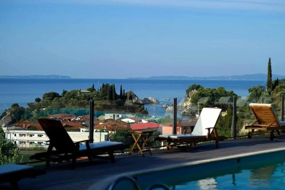 Enetiko Resort