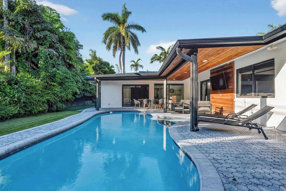 Coral Lane by Rove Travel Heated Pool & BBQ