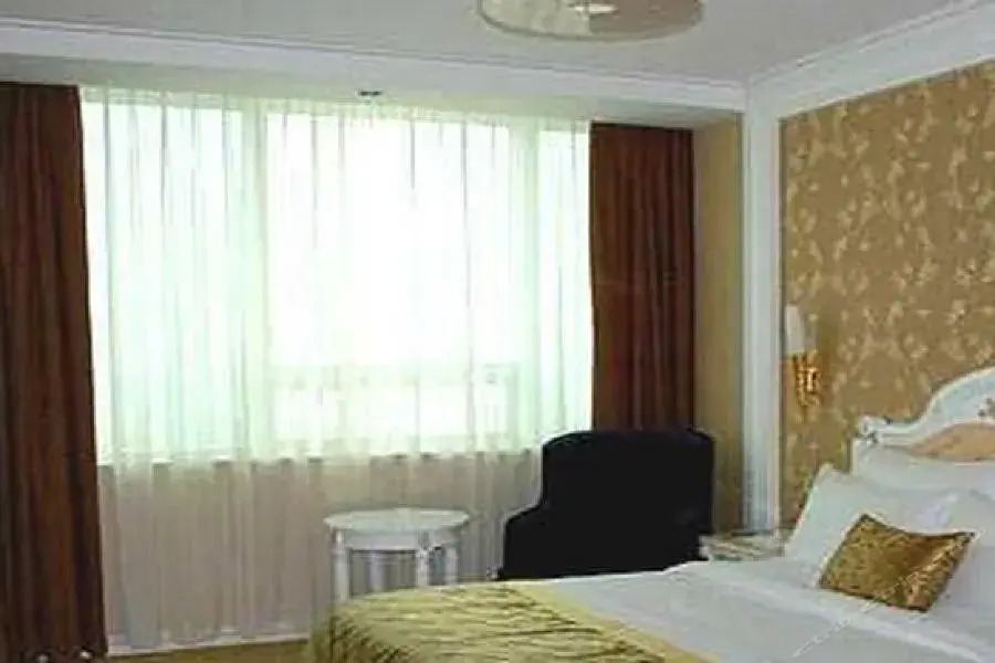 Grand Honor International Hotel