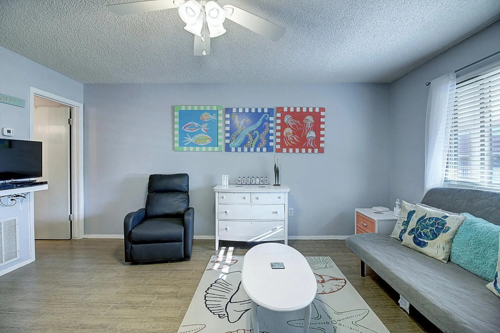 Courtyard #201 in Port Aransas
