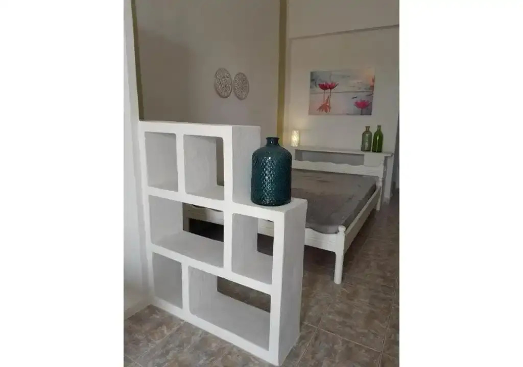 Overhill Apartments Adamas