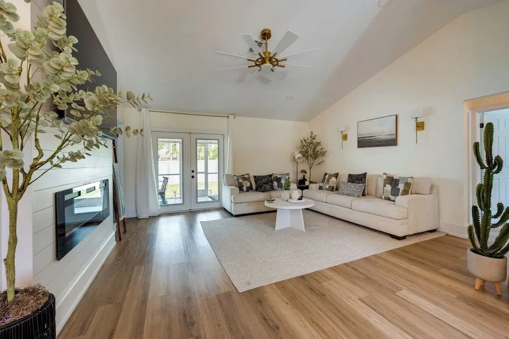 Chic Bonita Springs Vacation Rental, 6 Mi to Beach