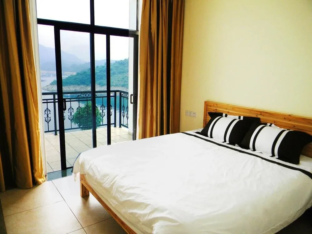 Yichang Changyang North Island Hotel