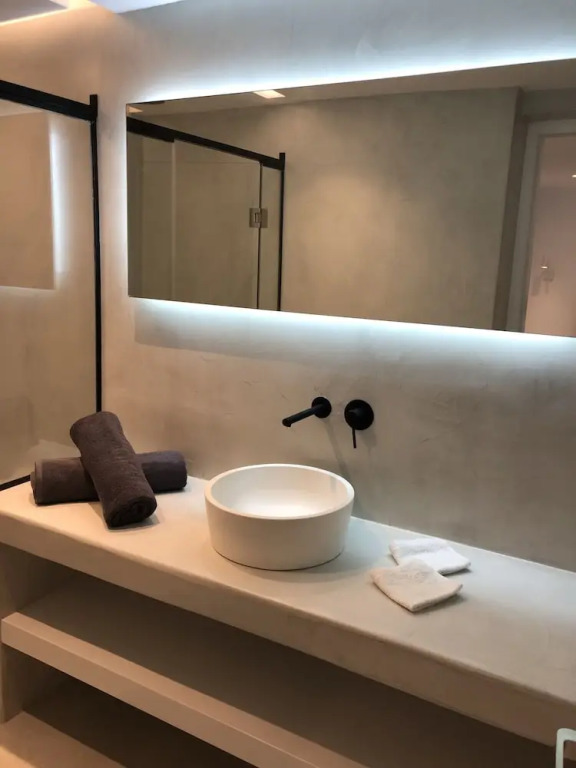 Aether Suite by Caldera Houses