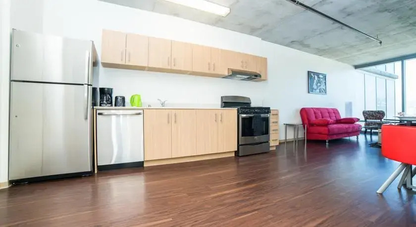 Hollywood Sierra Apartment