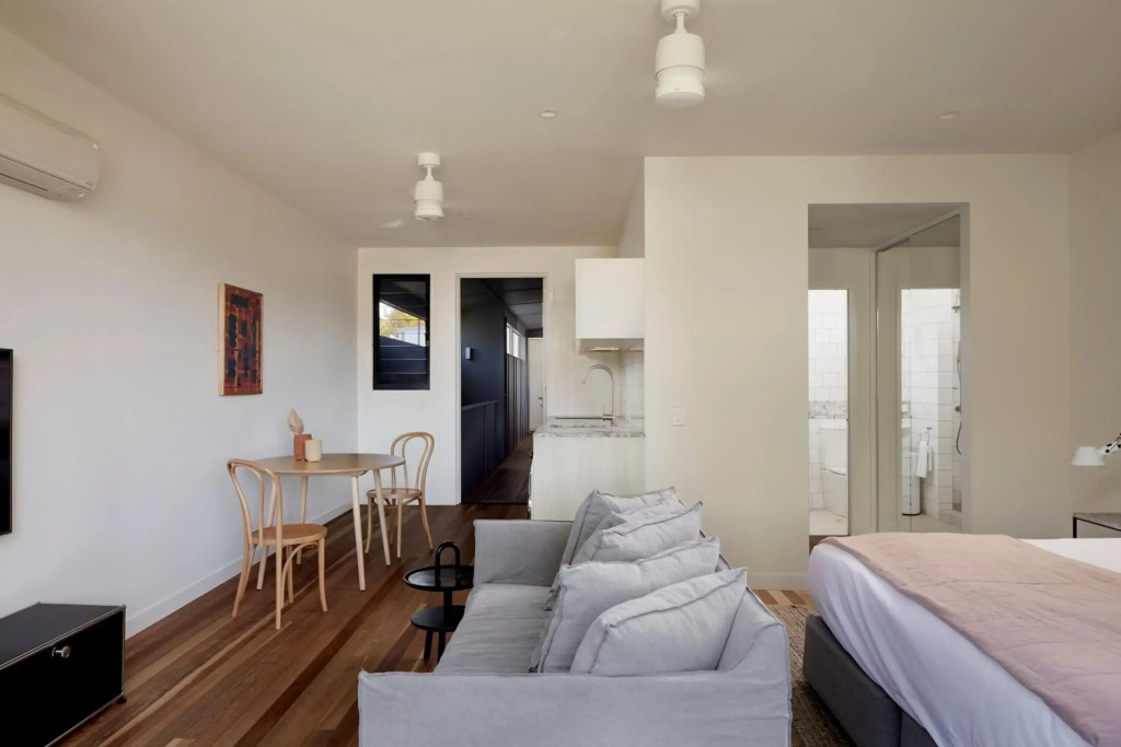 Byron Bay Accom - North Beach Houses 44 Bayshore Drive - No pool in studio
