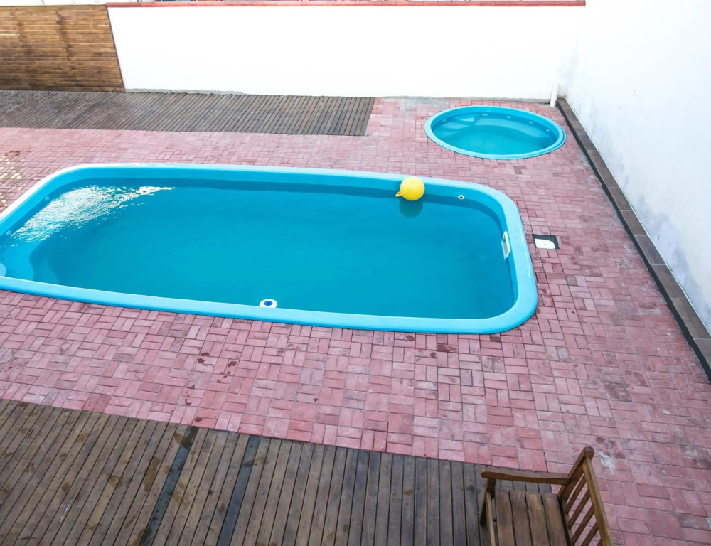Disponivel Virada - Estúdios e suítes com piscina, ar, wifi e estacionamento - BRUNO KLEMTZ - Casa Olinda