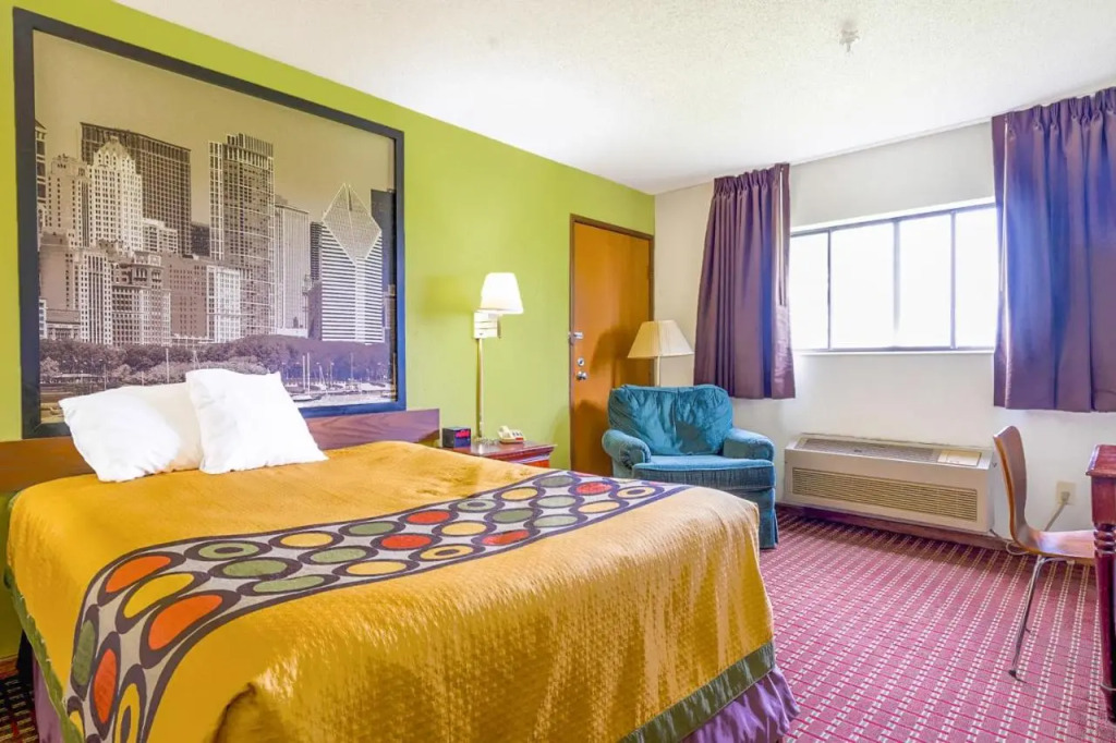 Super Rest Inn