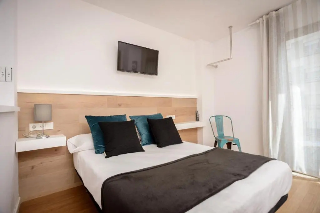 Apartamentos enfrente del Museo Dalí - Serena Stays
