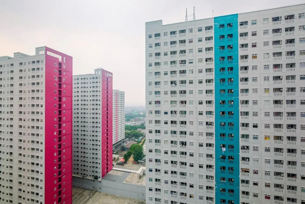 Cozy Studio with Direct Access to Mall at Green Pramuka Apartment