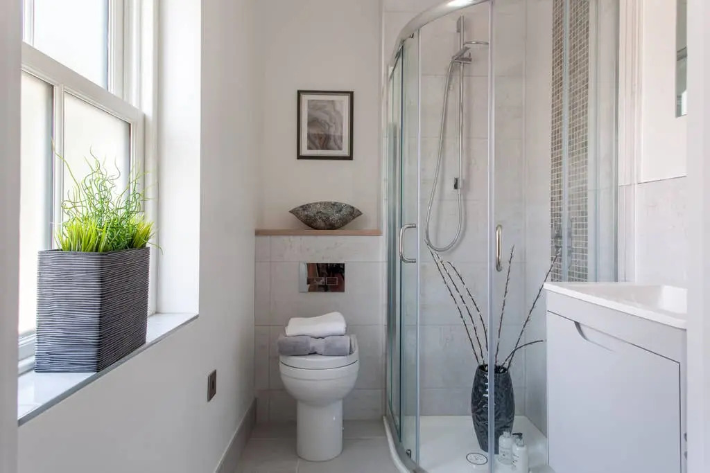 Chic & Luxurious Townhouse - Central Marlow