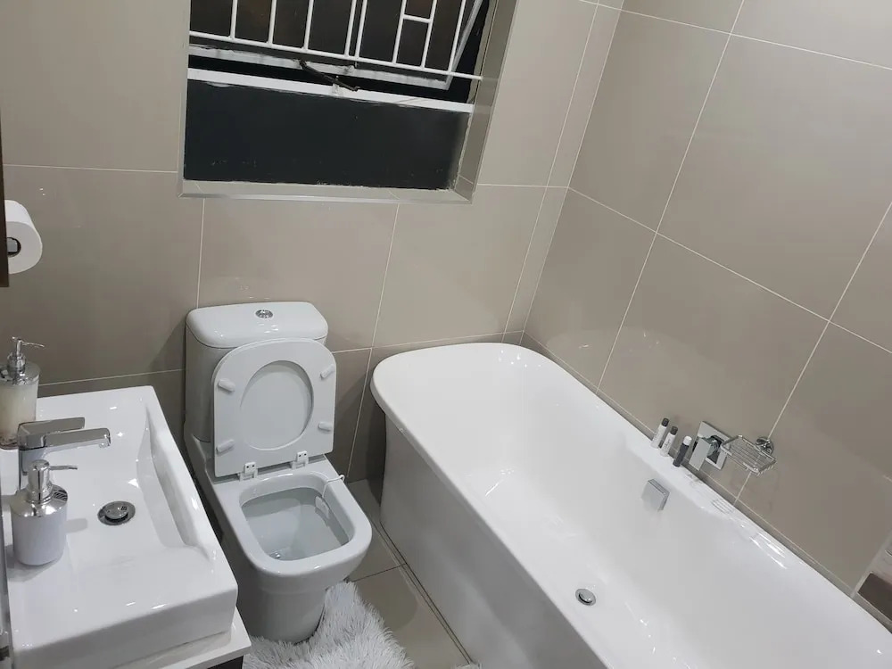 Semeni Asante Apartment
