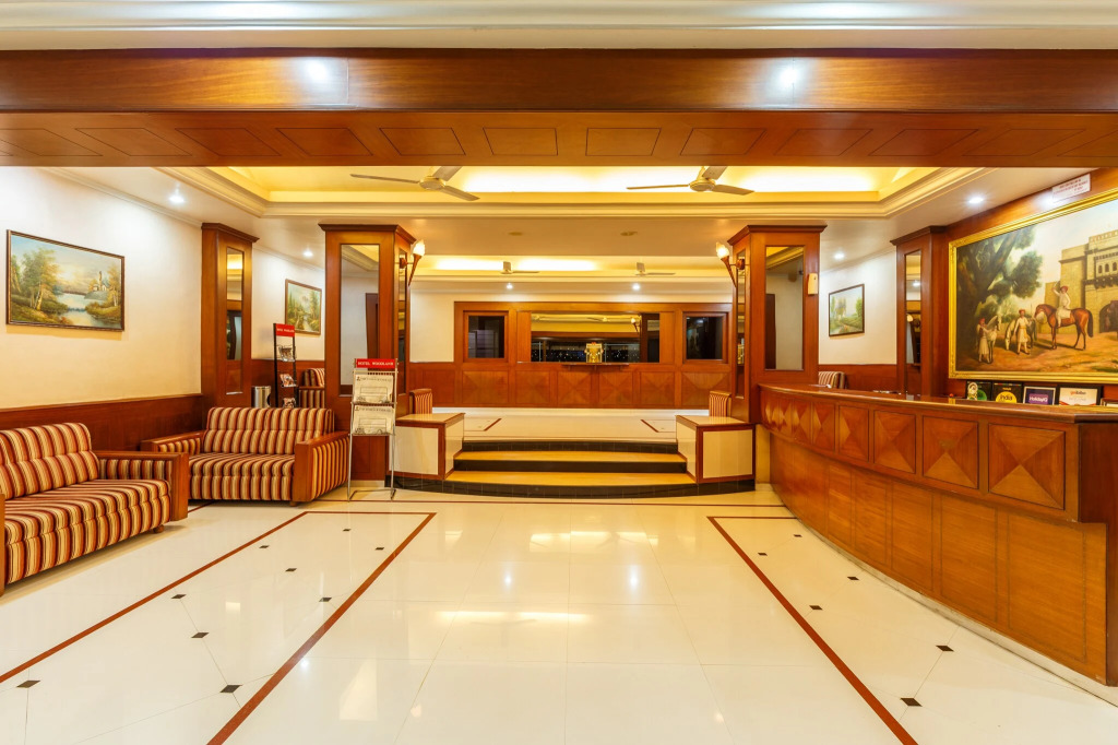 Hotel Woodland Kolhapur