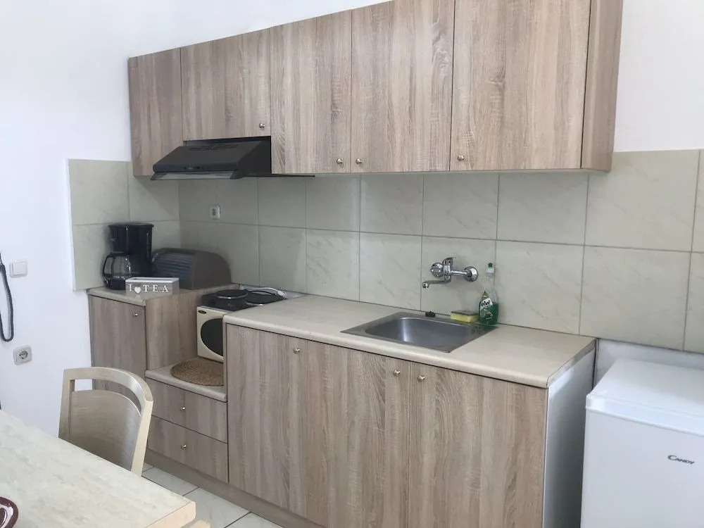 Sea View Apts & Suites by Pachiplex