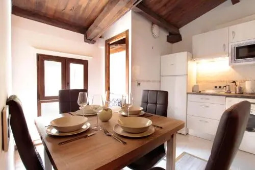 Apartamentos Alcantara