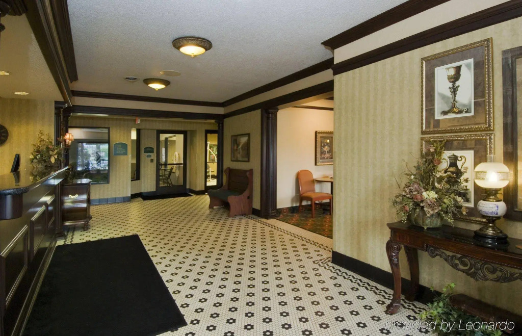 Holiday Inn Express Marshall by IHG