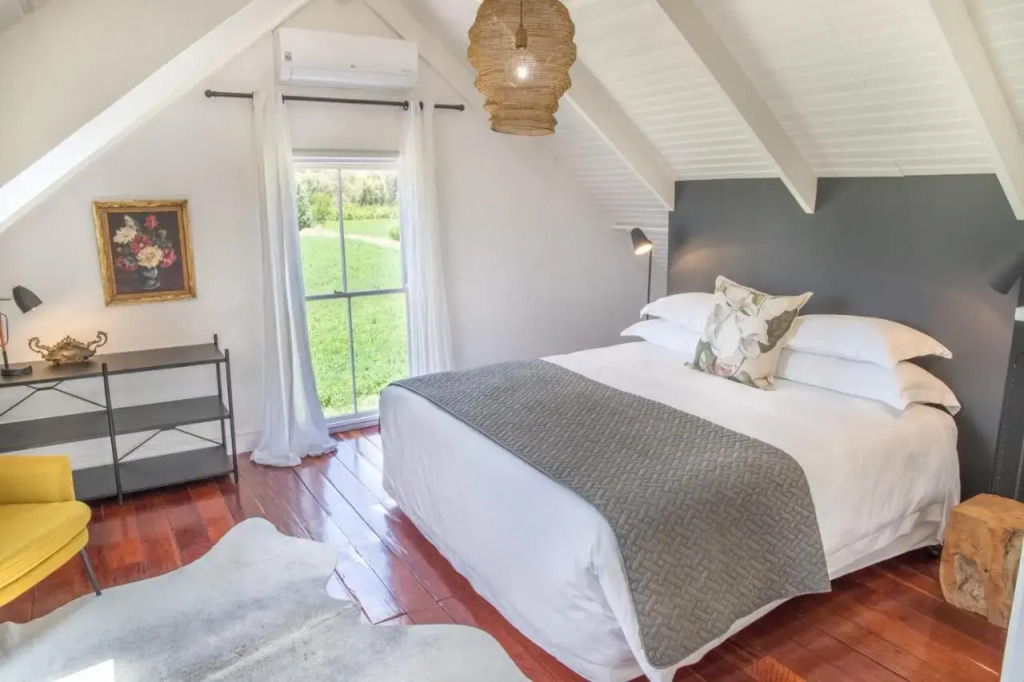 The Barn On 62 - Cottages