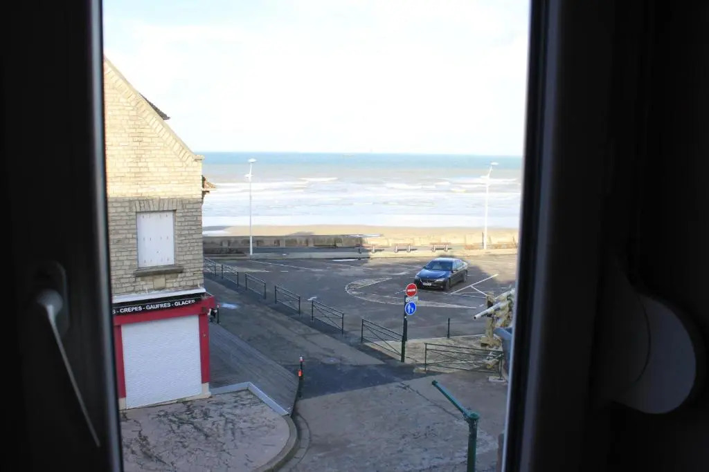 Appartement 3 Pièces Bord de mer Place du 6 Juin