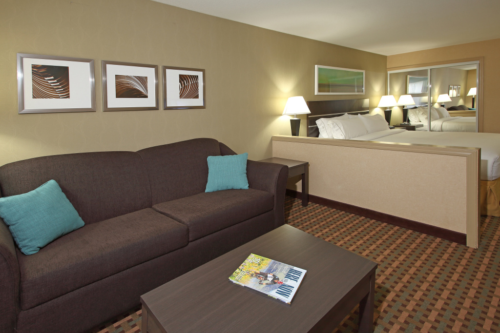Holiday Inn Express Hotel & Suites Vernon by IHG