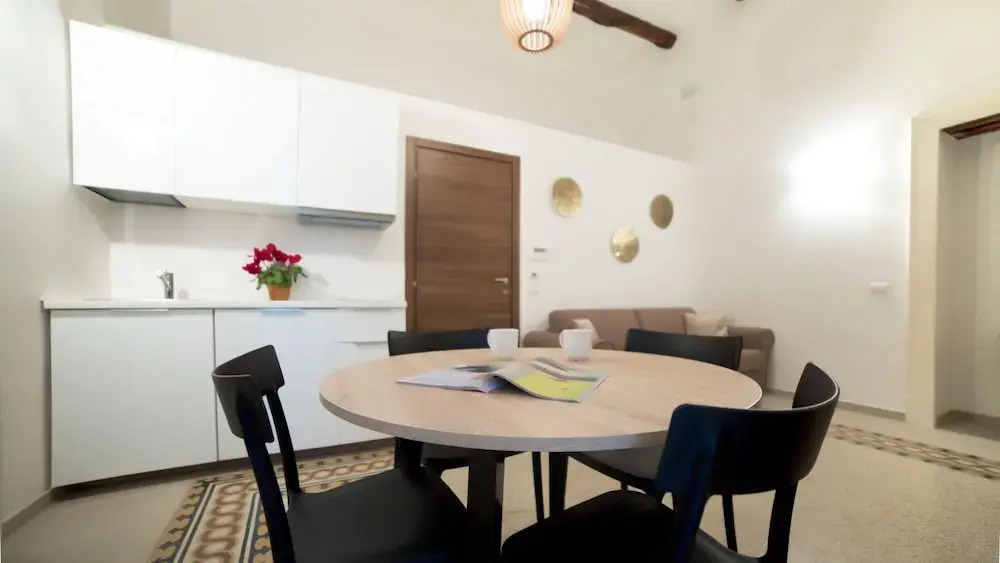 Italianway - Piedigrotta 54 B