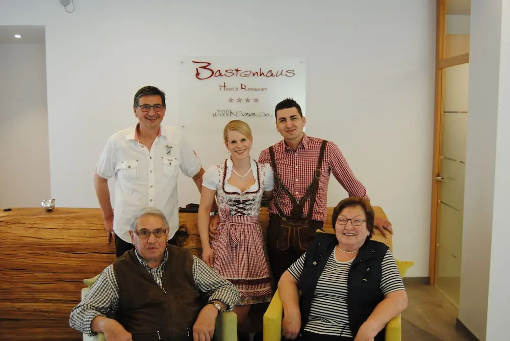 Hotel - Restaurant Bastenhaus