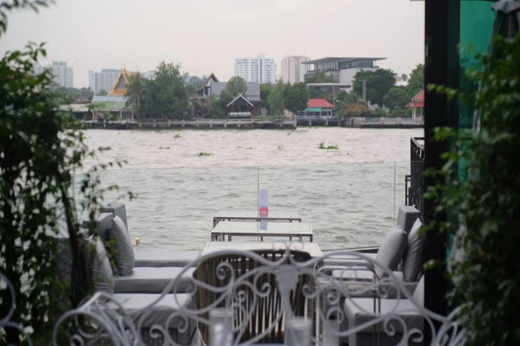 V Varee Bangkok