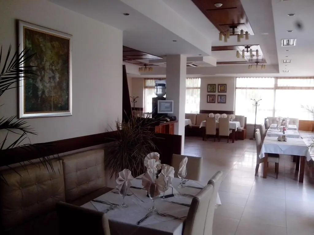Arena Tarnovo Hotel -Free Private Parking